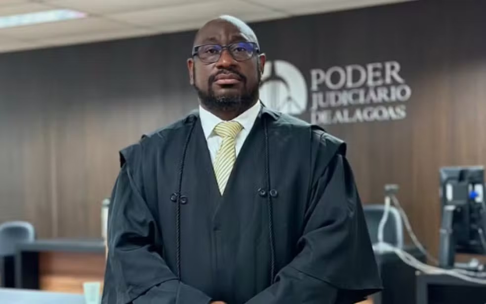 João Neto tem registro da OAB suspenso