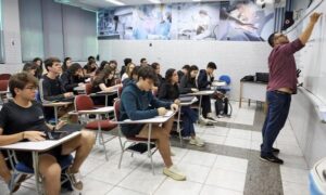 MEC proíbe curso de Direito 100% EAD no Brasil