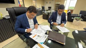 Presidente da ADEE assina acordo inédito com o Governo da Bahia