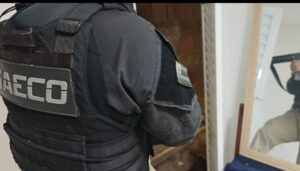 Operação Duas Rosas II prende três suspeitos e apreende arsenal e drogas