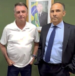 Coronel França é obrigado a retirar foto de Jair Bolsonaro do seu Instagram