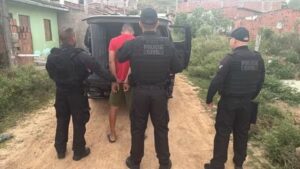 20 suspeitos de integrar facção criminosa são presos em operação na Bahia